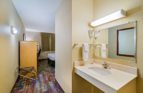 Fargo Hotel | Americas Best Value Inn Fargo