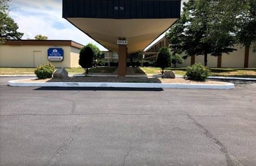 Wilson Apartment | Americas Best Value Inn Wilson - UNIT 2 (one bed) ground floor