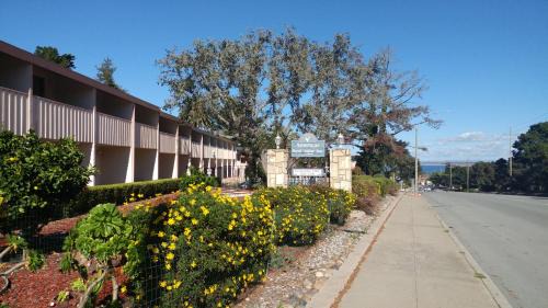 Munras Avenue Hotel | Americas Best Value Presidents Inn on Munras