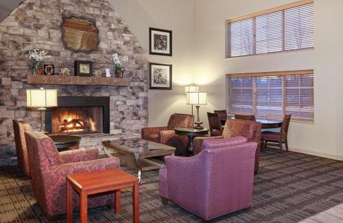 Fennville Hotel | AmericInn by Wyndham Douglas/Saugatuck