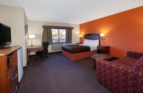 Iron River Hotel | AmericInn by Wyndham Iron River