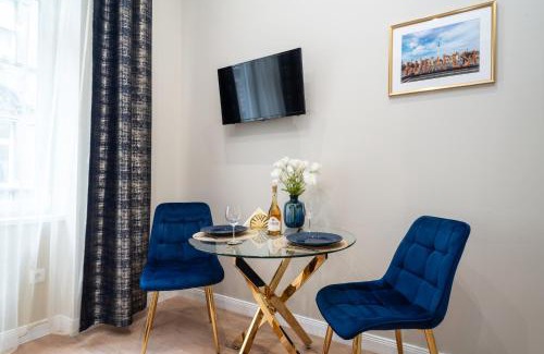 Palace District Apartment | Amethyst Apartments - Csepreghy