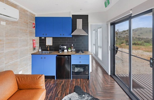 Grattai House | 'Amethyst' with Spa in Mudgee at Kundalini Lodge