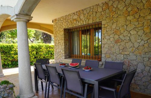 Sant Pere Pescador Villa | Amfora Miro