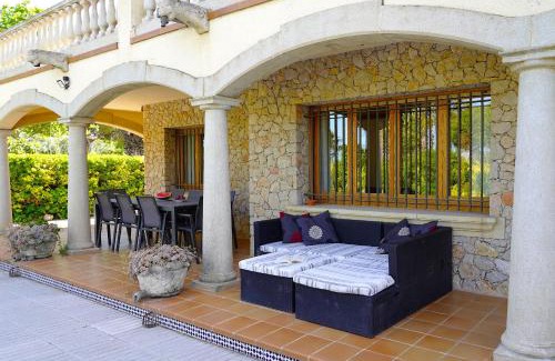 Sant Pere Pescador Villa | Amfora Miro