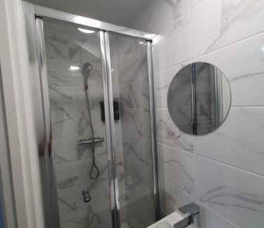 London Borough of Ealing House | AMH Hotel - Greenford Station