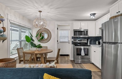 Holmes Beach Apartment | AMI Ohana Beach Resort A with fabulous salt pool!