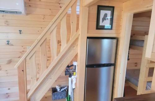 Brownfield Cabin | Amish built cabin on 280 acres near North Conwayn