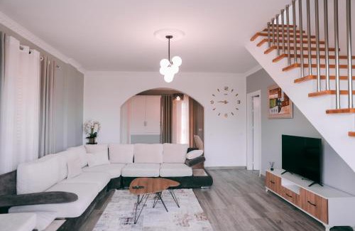 Berat Villa | Amla's Villa