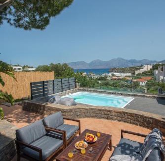Ammoudara Apartment | Ammoudara Hill Luxury Apartment with Outdoor Jetted Tub and Heated Pool