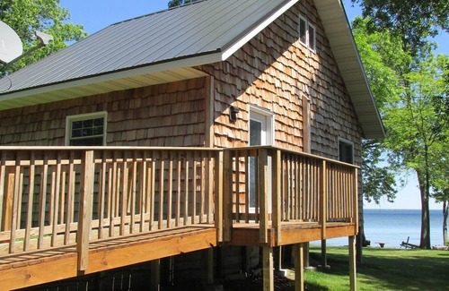 Menominee Cottage | Amore' De Bay Romantic Suite for 2 includes Free Continental Breakfast & WiFi.