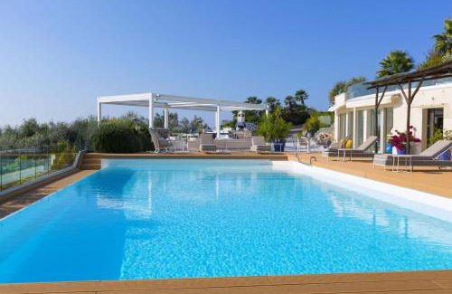 Sant'Agata sui Due Golfi Villa | AMORE RENTALS - Villa Hermes