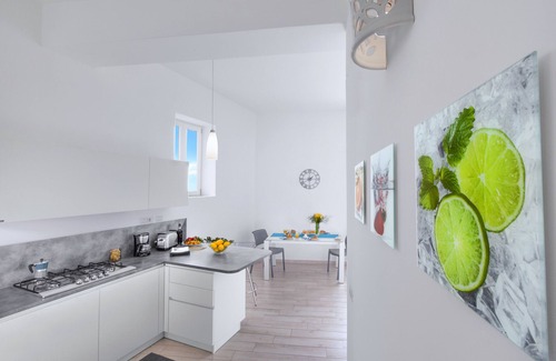 Pogerola House | Amore Rentals - Villa Anna with private Terrace and Sea View in Positano