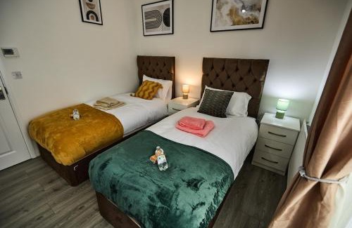 Everton Apartment | Ampee Guest Suite-Free Parking