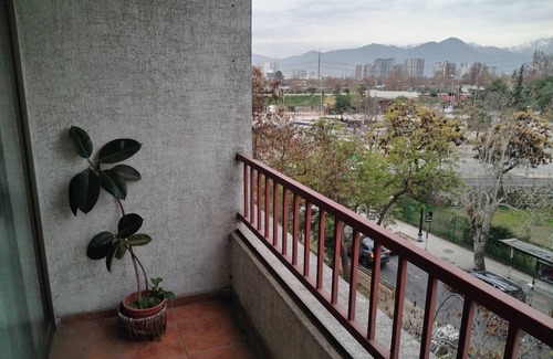 Downtown Santiago Apartment | Amplio Depto Costado Parque de los Reyes, Cercano al Centro y Estación Mapocho