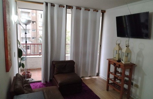Downtown Santiago Apartment | Amplio Depto Costado Parque de los Reyes, Cercano al Centro y Estación Mapocho