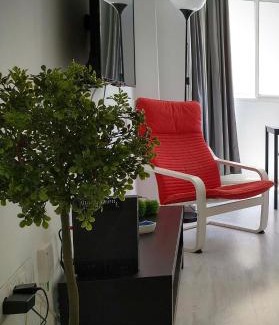 Torremolinos City Centre Apartment | Amplio estudio,vista mar y montaña, a pasos del centro