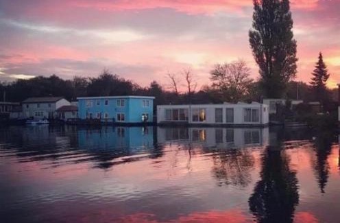 Amsterdam North Bed & Breakfast | Amster Houseboat Bed without Breakfast