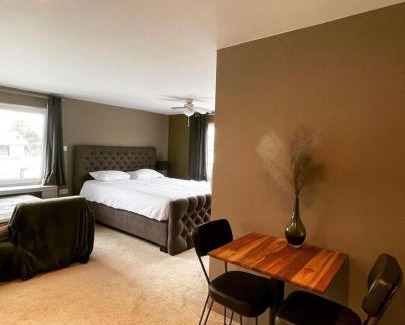 Amsterdam North Bed & Breakfast | Amster Houseboat Bed without Breakfast