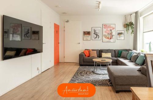 Zwanenburg House | Amsterdam Group Stay - Jacuzzi, Sauna & Cinema
