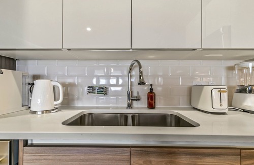 Downtown Dallas Apartment | Amyfinehouse 2BR Loft in Downtown Dallas Pool+Downtown View+Valet+FreeBreakfast
