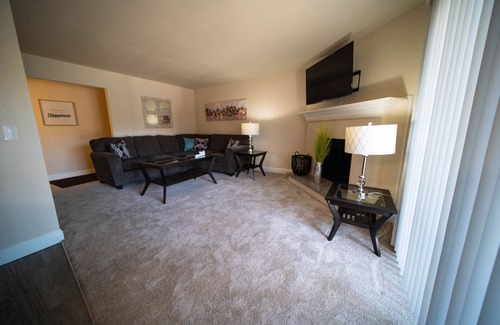 Oklahoma City Apartment | An Admirable Apartment Family Stays Welcome!