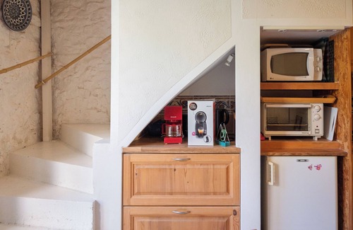 Rochechinard House | An artist's studio awaits you in the Vercors Regional Nature Park.