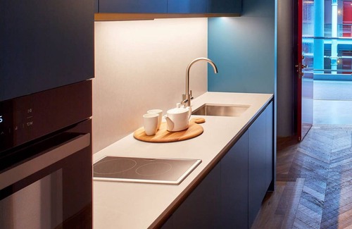 Manchester City Centre Apartment | AN ENTICING-MANCHESTER 2BR-2BA APARTMENT SUITE
