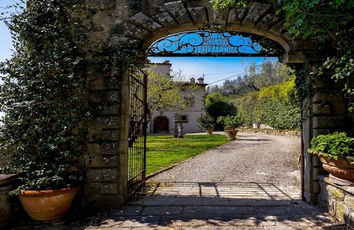 Careggi Rifredi Villa | AN EXCEPTIONAL 15TH CENT RENAISSANCE TUSCAN VILLA ON THE FIRST HILLS OF FLORENCE