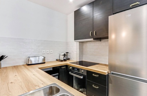 Strasbourg -Saint-Denis Apartment | An Exceptional 2-BR/2BA in Le Marais