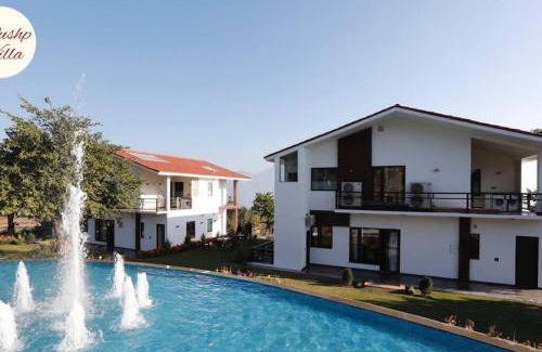 Haridwar Villa | An extravagant Pushp villa overlooking the Ganges