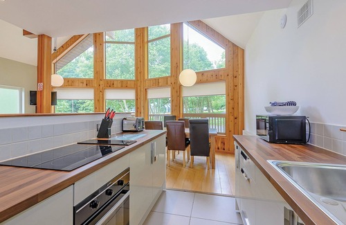 Llangollen Ski Chalet | An extremely spacious two storey luxury lodge.