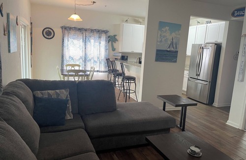 Gulf Shores Condo | An Ocean Breeze puts My Mind to Ease!