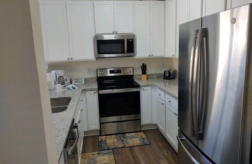 Gulf Shores Condo | An Ocean Breeze puts My Mind to Ease!