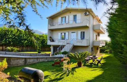 Orikum House | Ana's House