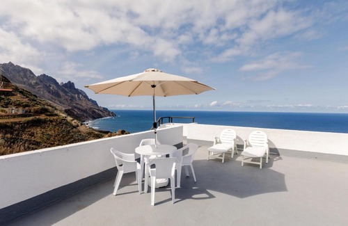 Santa Cruz de Tenerife Apartment | Anaga Ocean Views (B): Mountain and Beach Retreat