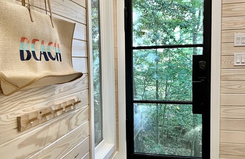 Spring Grove Cottage | ANALOG - Private Beach & Acres of exclusive sanctuary set in a peaceful forest