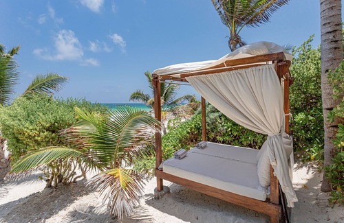 Chacchoben Villa | ANANA Casa Cantarena | Beachfront & Meals included