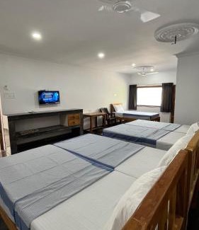 Mahabalipuram Beach Hotel | ANAND Beach Guesthouse by Moonrocks