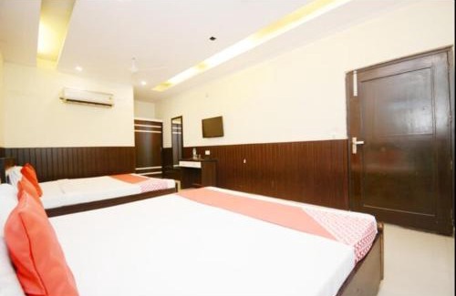 Jagadhri Hotel | Anand Residency