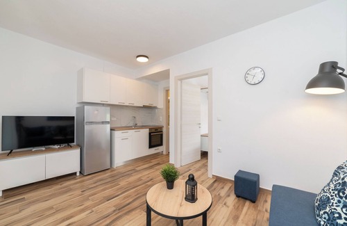 Paralia Ofryniou Apartment | Anastasia Residential Complex-One-Bedroom Apartment