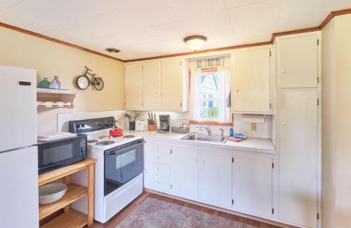 Long Beach House | Anchorage Cottages #8