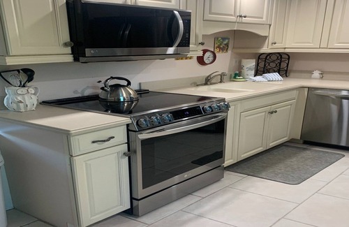 Siesta Key Condo | Anchorage Resort 2nd Floor 2 Bedroom Condo Facing IntraCoastal Waters 0884
