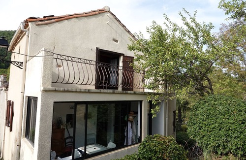Arrigas House | Ancienne Maison Familiale de 3 Chambres Pour 6 Personnes