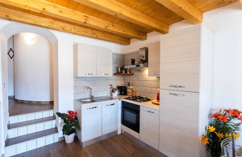 Vesio Apartment | Ancient Court Geneva - Ap. Artù Lake Garda