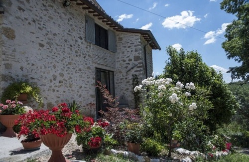 Assisi House | Ancient medieval tower, ideal for couples or families