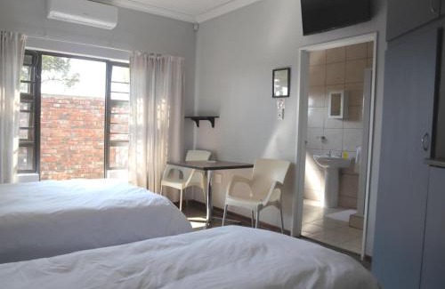 Universitas Apartment | Andela Guesthouse