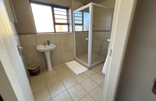 Universitas Apartment | Andela Guesthouse