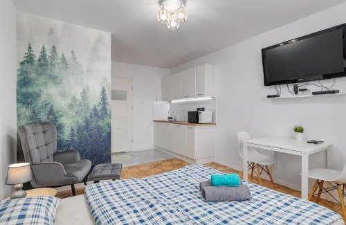Bielany Apartment | Andersena 190 A - 12 piętro - 10 min CMKP - 5 min Metro - 15 min Centrum