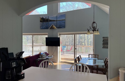 Anderson House | ANDERSON, SC - LAKEFRONT NEAR GREENPOND & GOLF COURSE -FIREPIT/PONTOON RENTAL